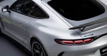 New Mercedes-AMG GT has Porsche 911 in its sights
